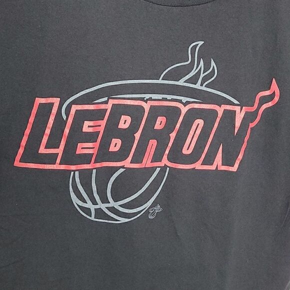 Majestic Miami Heat Lebron James Shirt - Picture 3 of 5